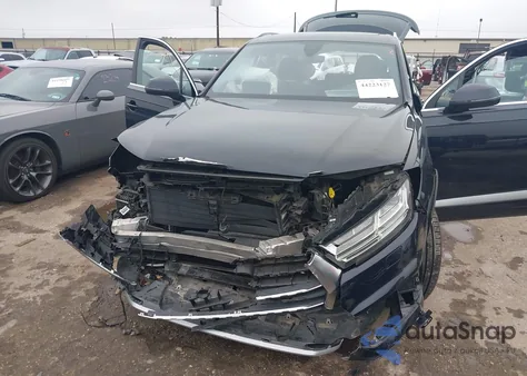 2018 Audi Q7 3.0T Premium из США, поврежденный, VIN WA1LAAF70JD011721